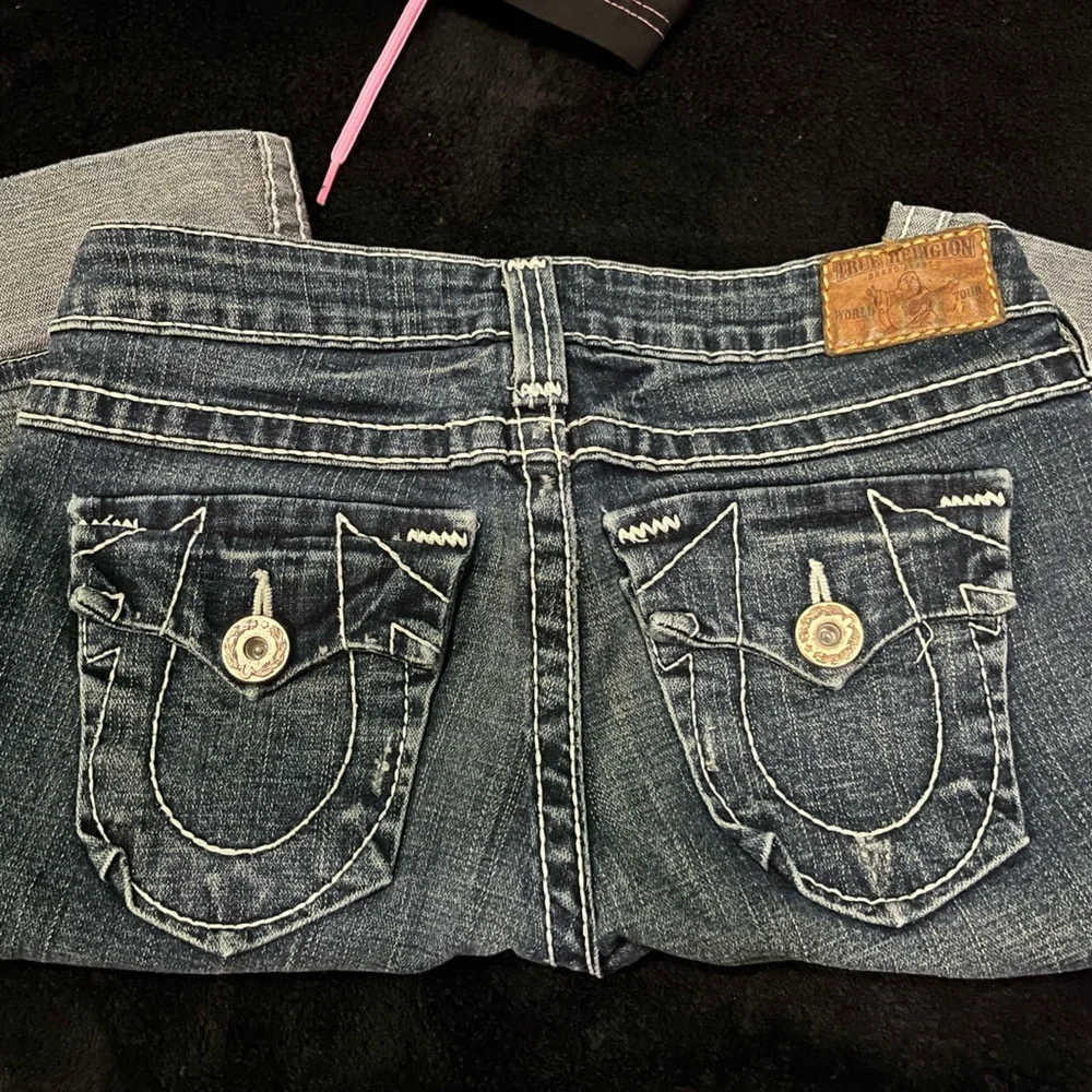True religion - Picture 2 of 5